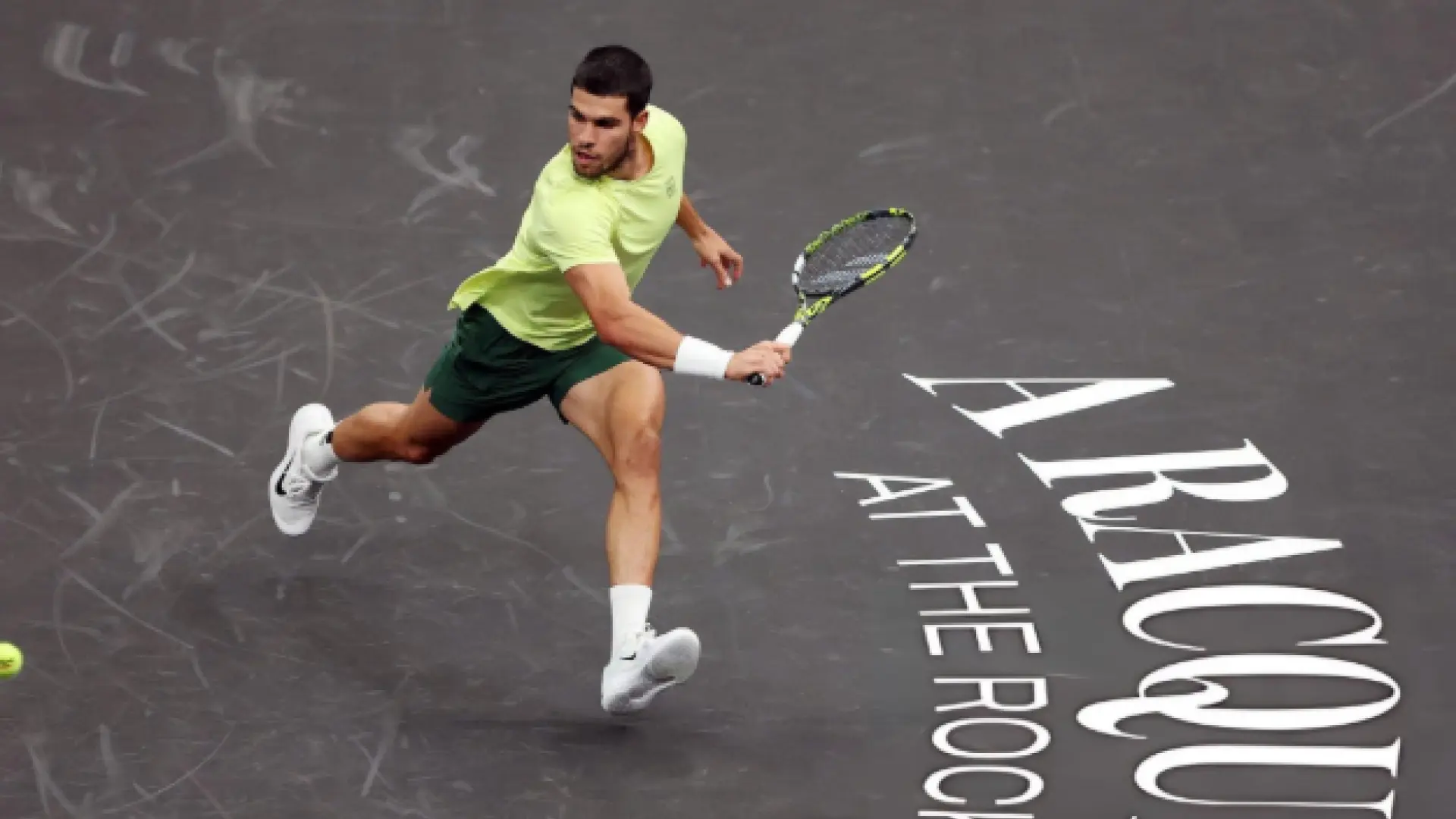 Carlos Alcaraz regresa con una derrota en el 'tie break' ante Frances Tiafoe en la exhibición de Nueva York