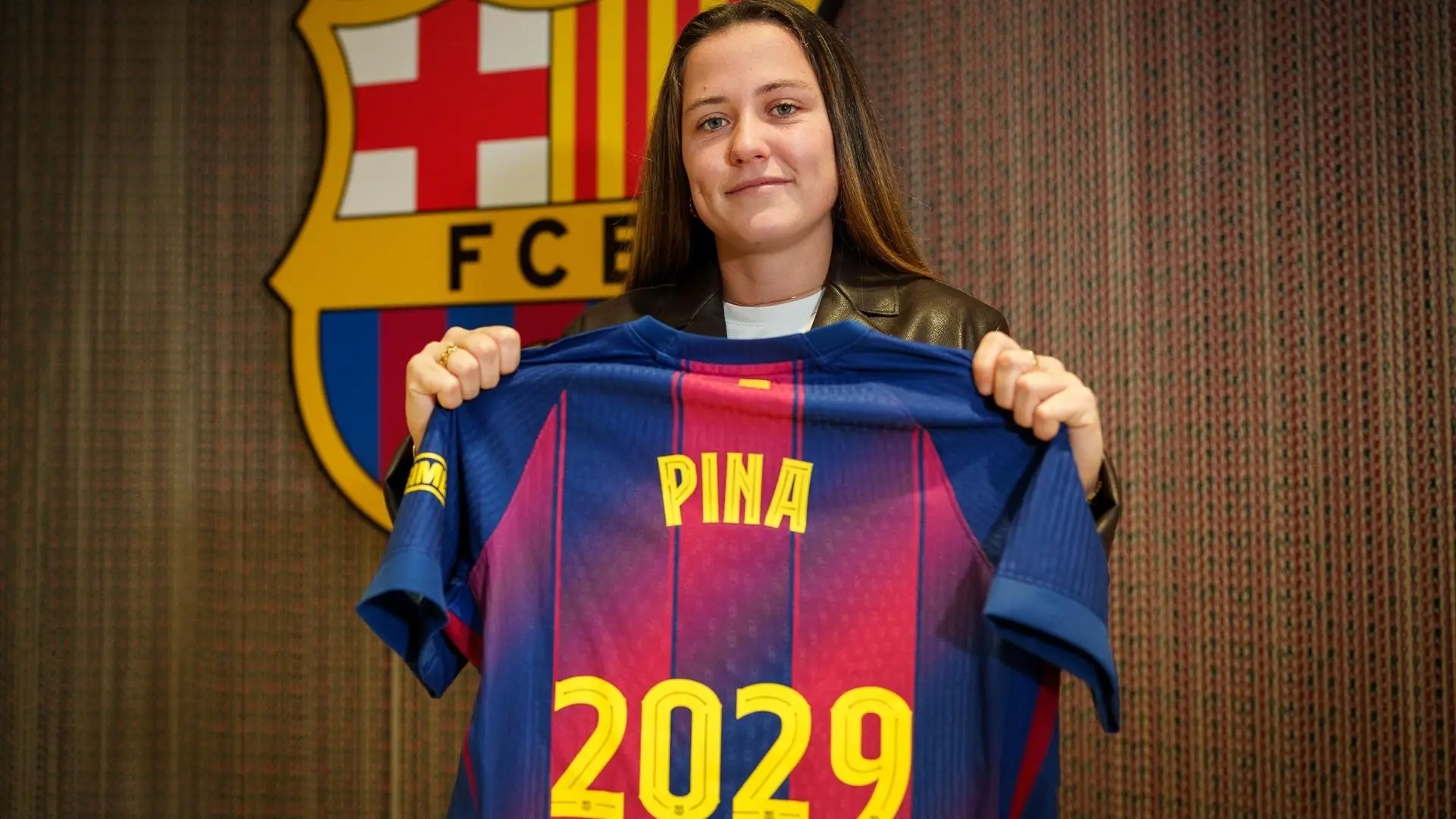 Claudia Pina renueva con el Barça hasta 2029: «Estar en este club te facilita optar a premios individuales»