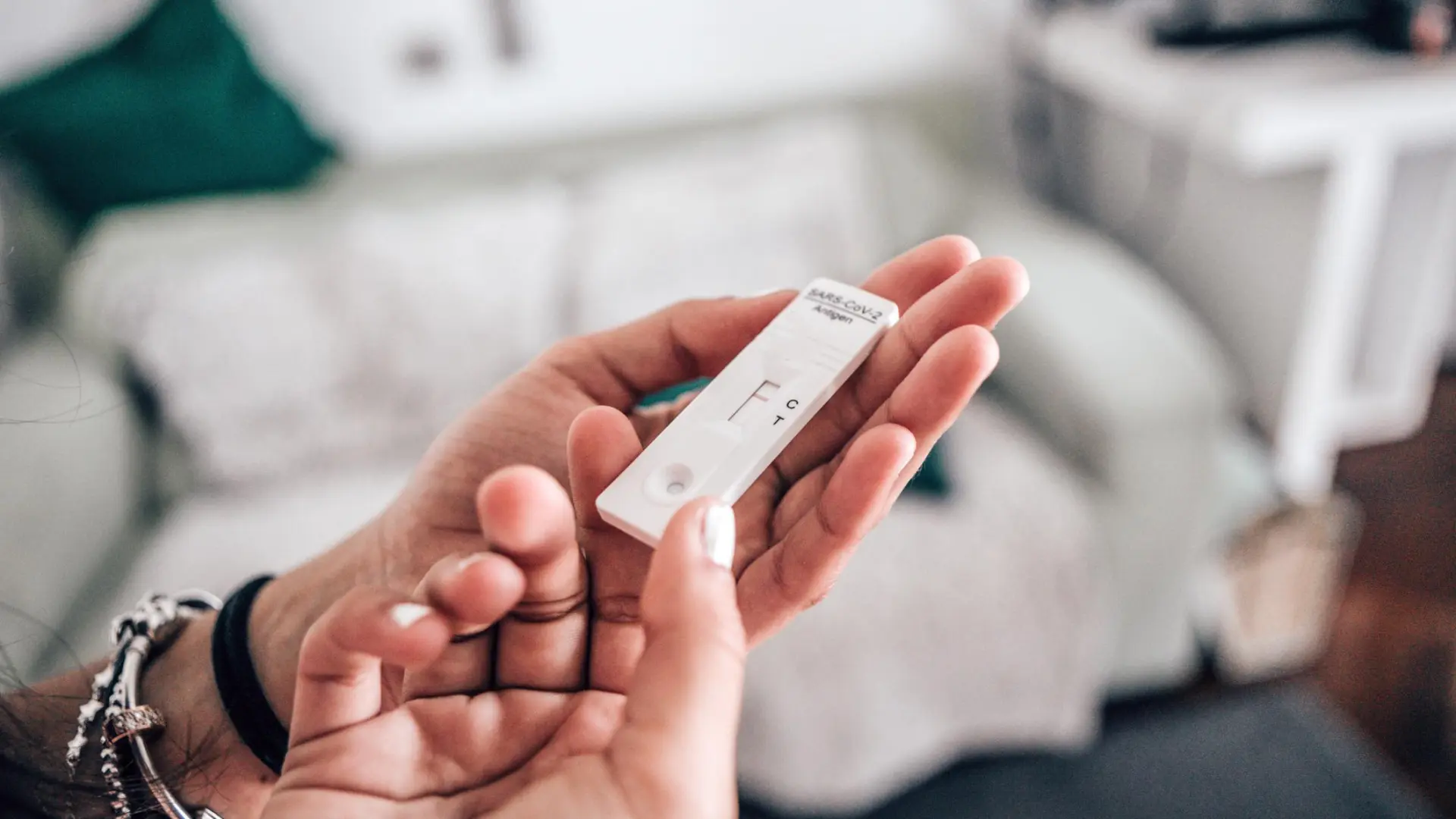 Sanidad alerta de la detección de test falsos de Covid y gripe en el mercado europeo