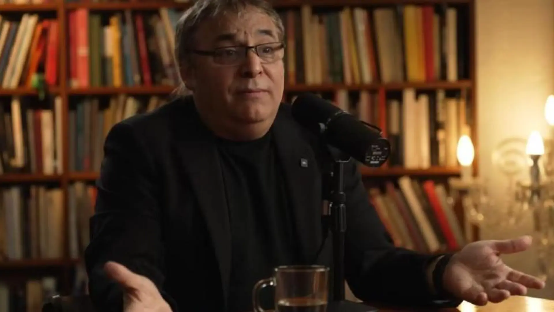 Gabriel Rolón, psicoanalista: «Uno no se enamora de cualquiera. El amor es un aprendizaje, como todo en lo humano»