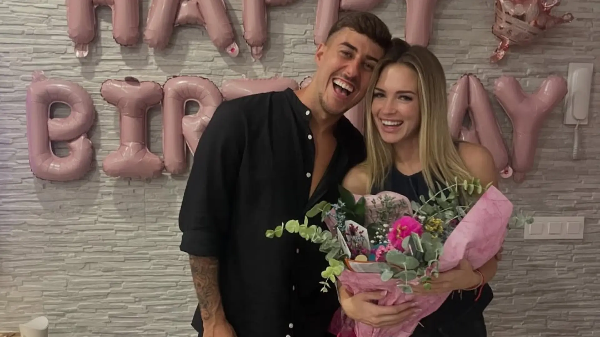 Almudena y Borja abren su álbum de fotos y enseñan todo lo que han vivido desde que terminó la grabación de 'LIDLT 9'