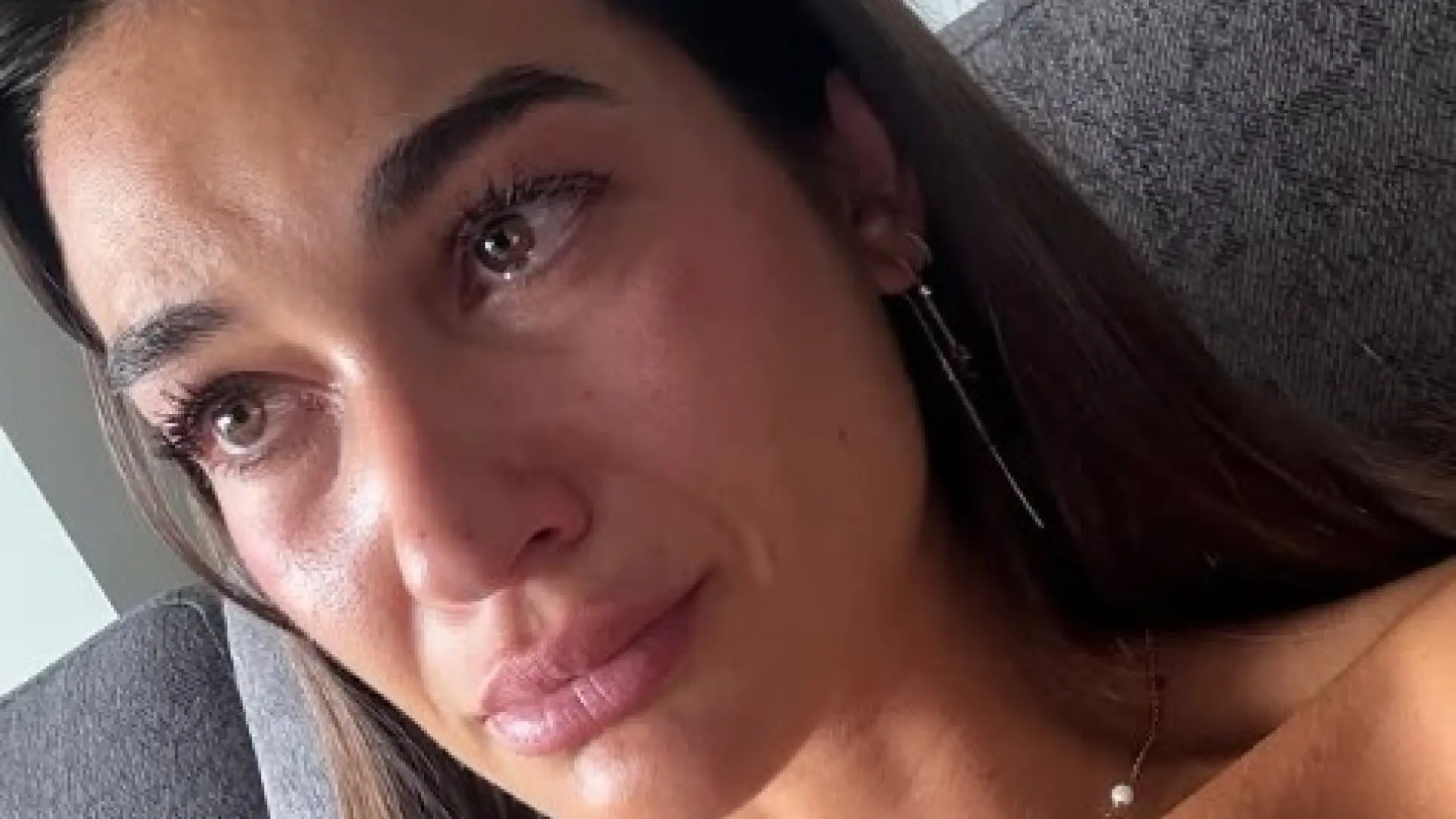 Estela Grande pide ayuda para solucionar un problema de salud de sus mellizos