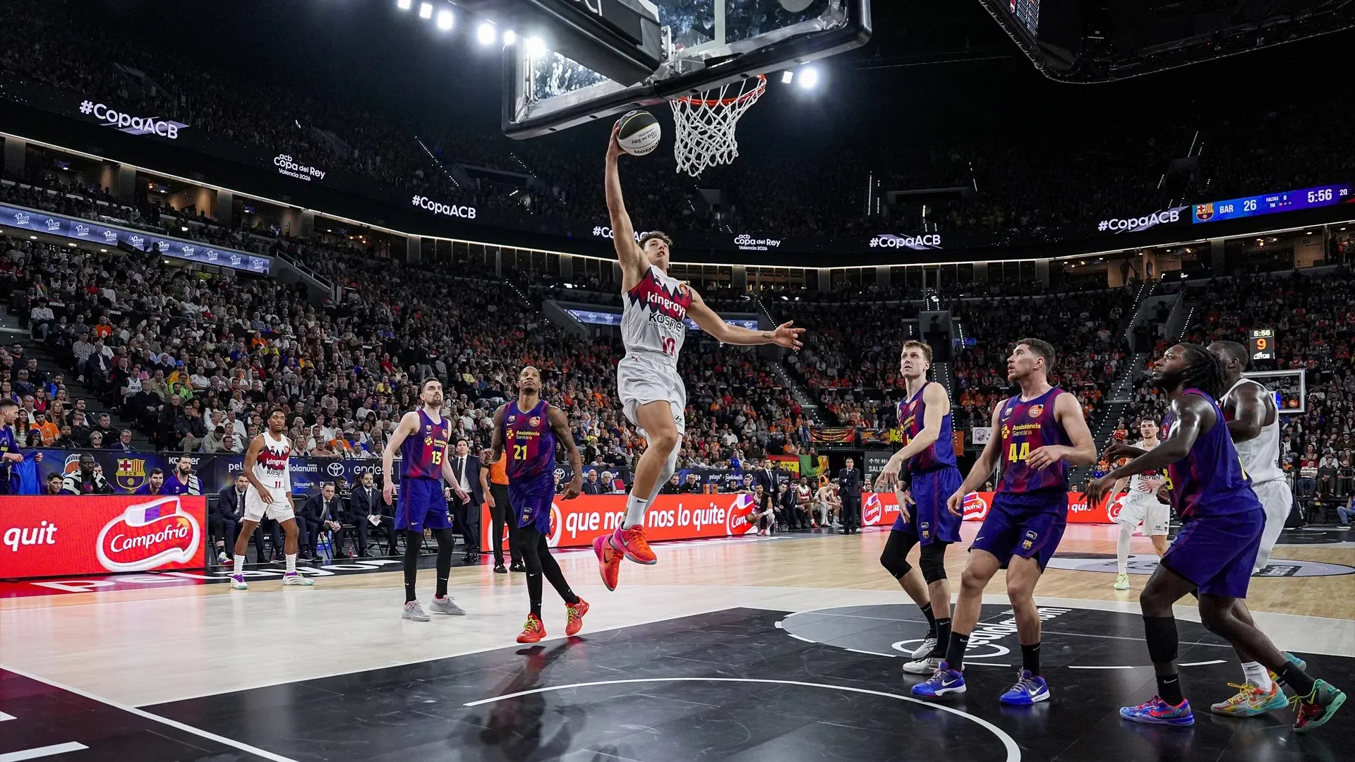 El Baskonia remonta al Barça y se mete en la final de la Copa del Rey de baloncesto