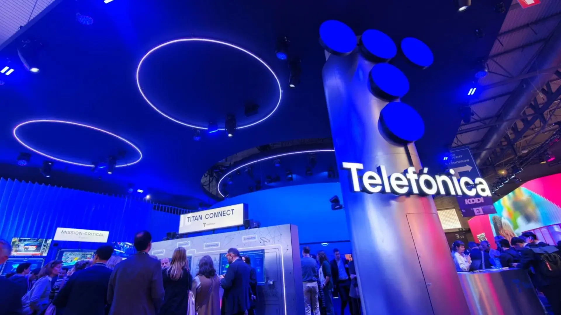 Telefónica exhibe su apuesta cuántica en MWC con un superordenador de 54 qubits para investigar contra el cáncer