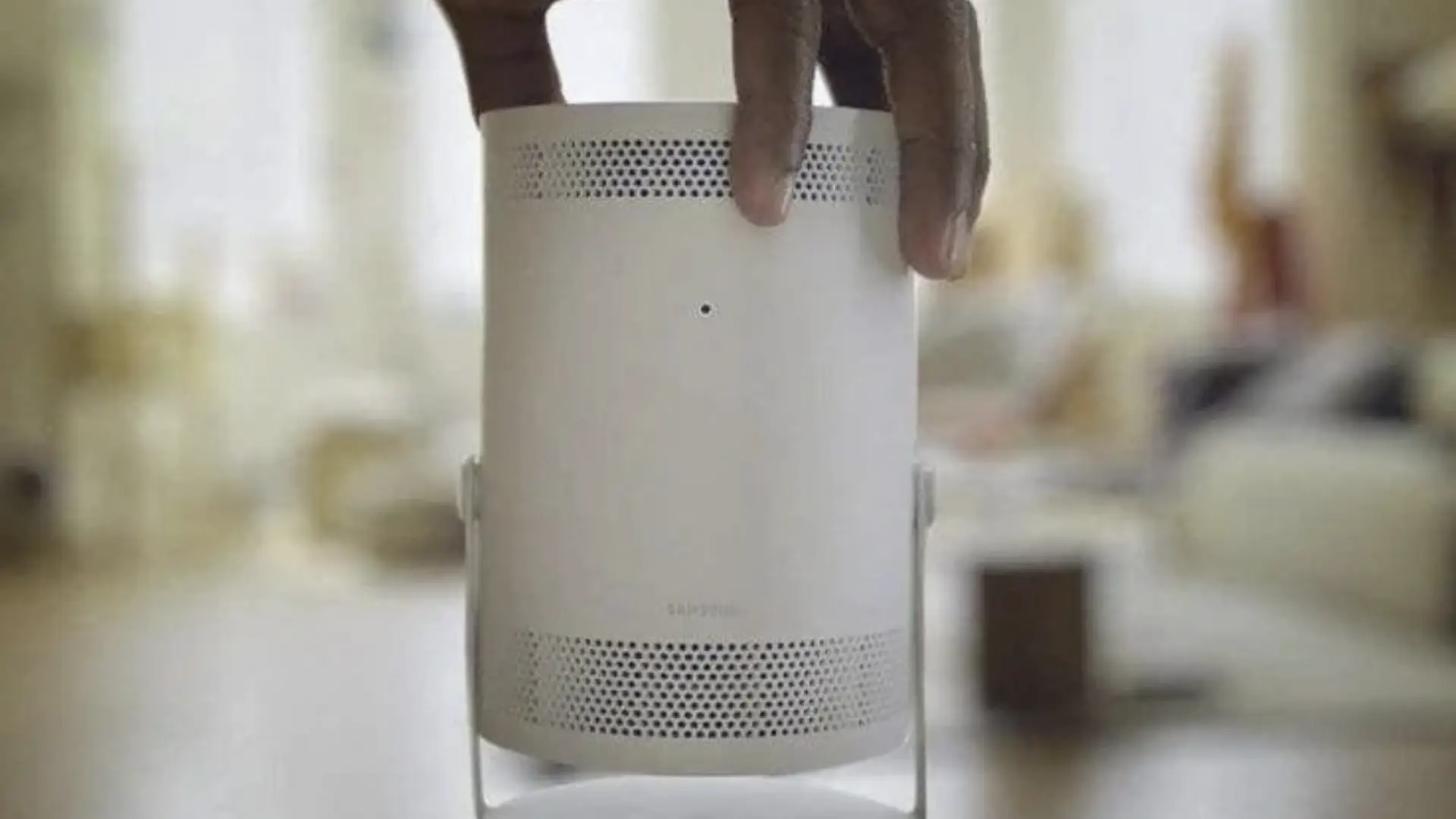 El proyector que sí merece la pena está ahora a casi el 60%: es de Samsung, ligero y ofrece sonido 360