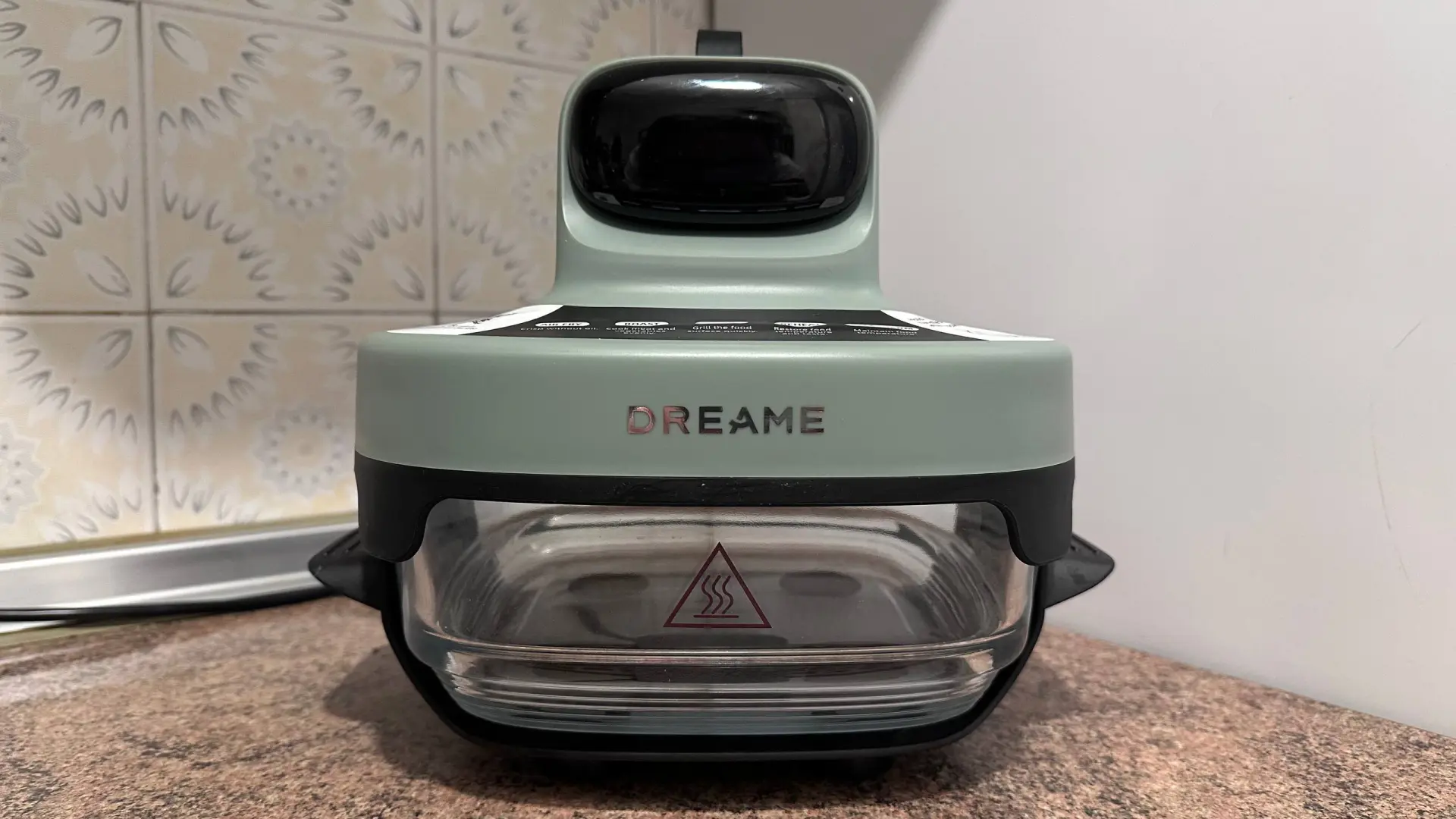 Dreame Tasti: la freidora de aire que, además de 'cuqui', ocupa poco espacio en la cocina