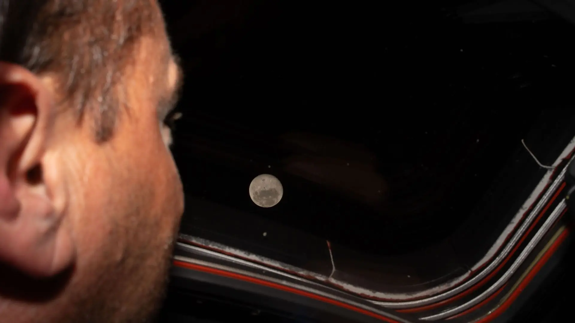 Así fotografían la Luna en directo los astronautas de Artemis II: cámaras de hace 10 años para un momento histórico