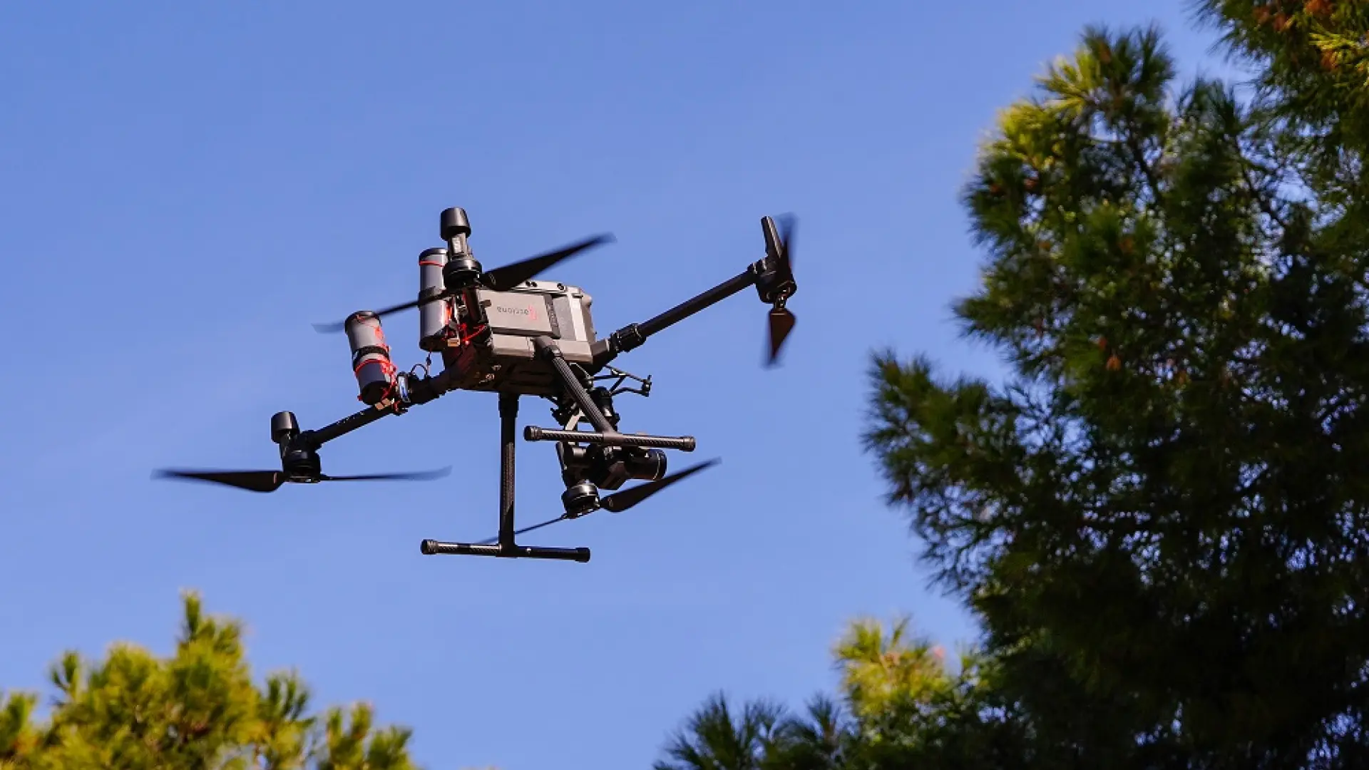 Los estadios del Mundial tendrán drones con desfibriladores e inyecciones de epinefrina para llegar antes a las emergencias