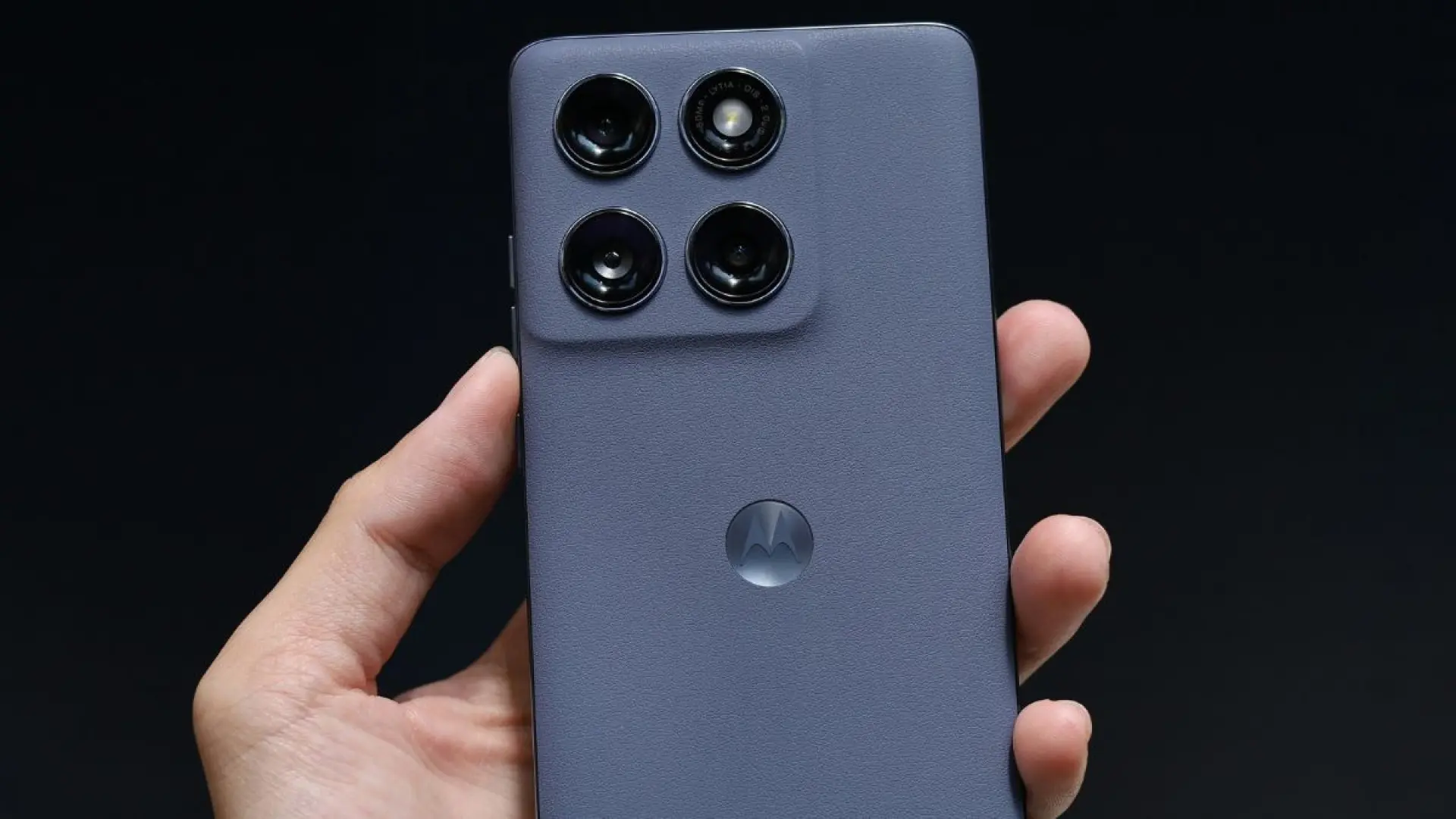 Motorola admite un fallo de privacidad: sus móviles redirigían la app de Amazon sin permiso para instalar una cookie