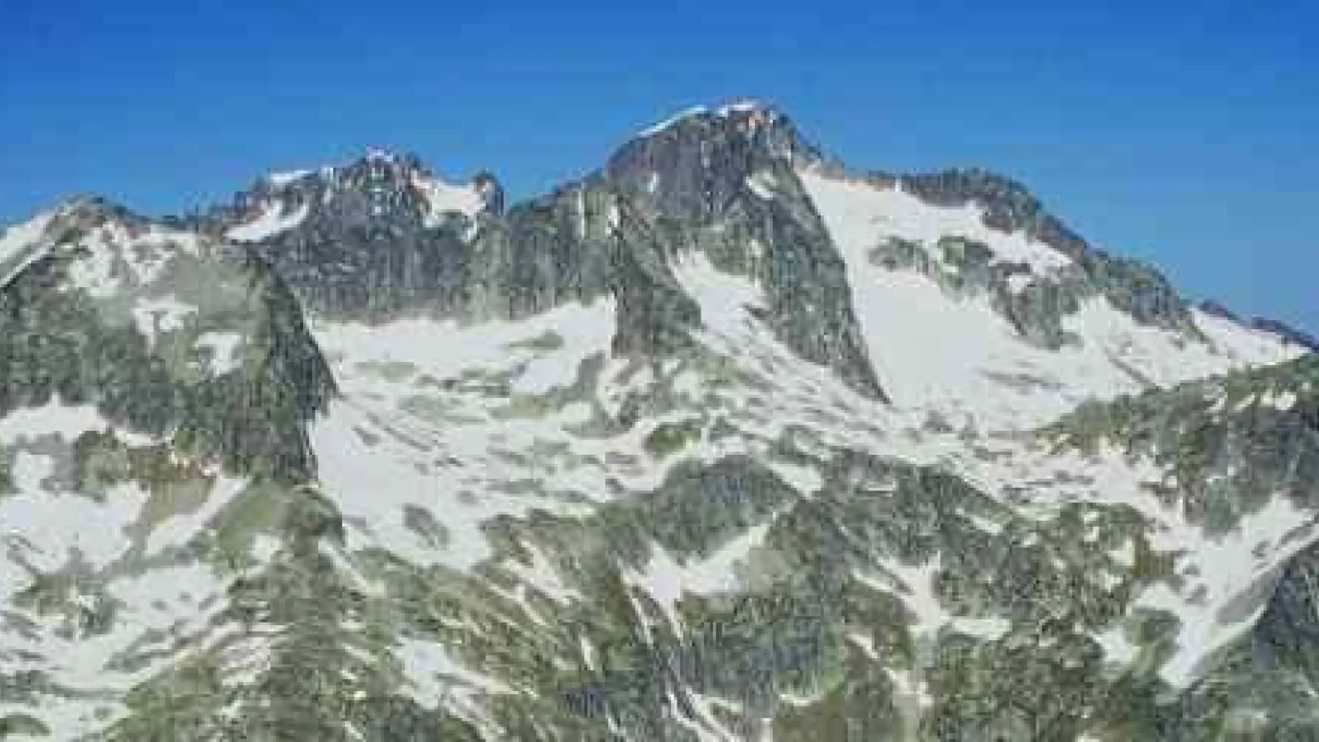 Muere una montañera finlandesa en una caída durante el descenso del Pico Balaitus