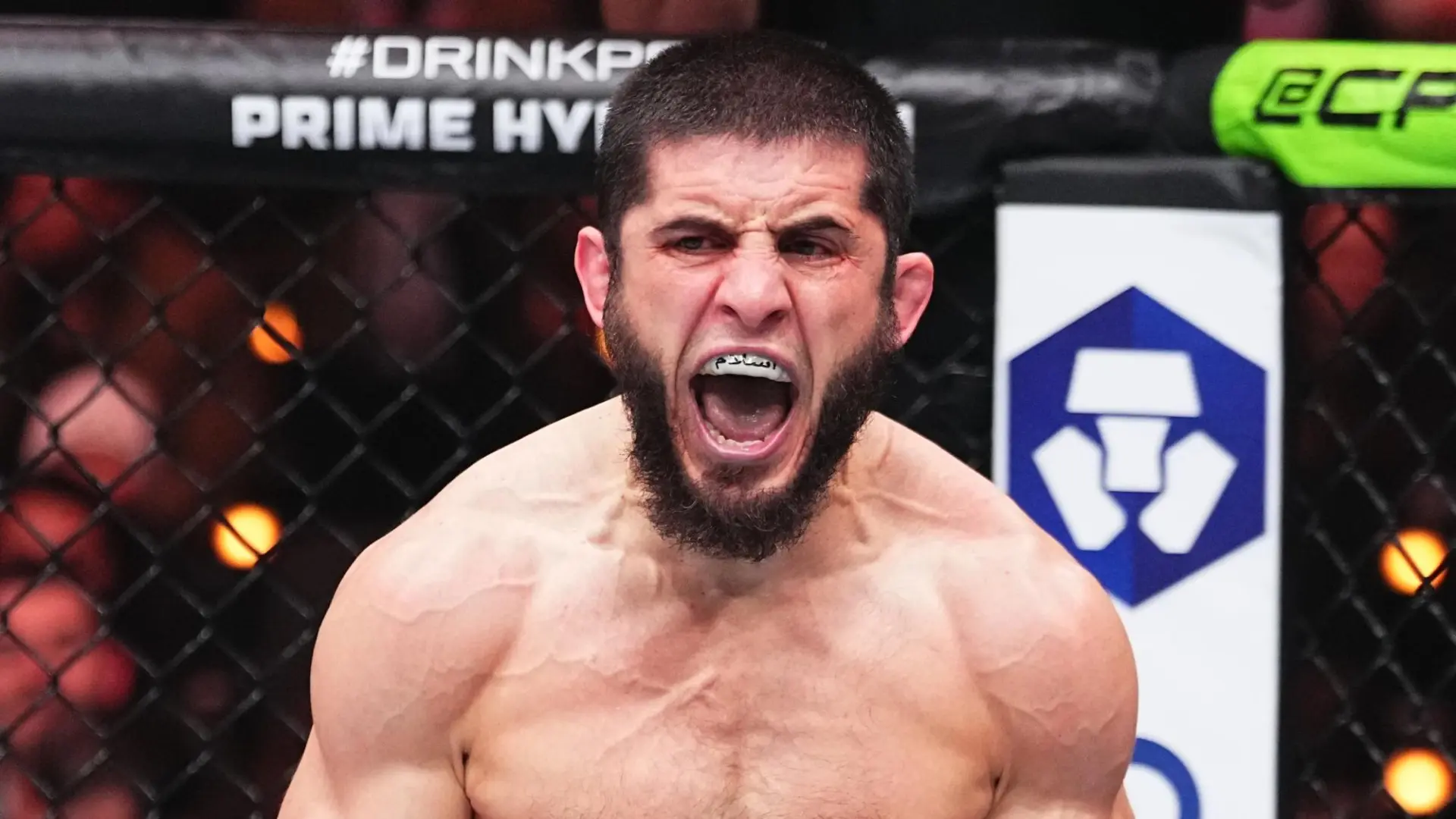 Makhachev se prepara para su siguiente combate: «No hemos firmado, pero ya hemos comenzado con el entrenamiento»