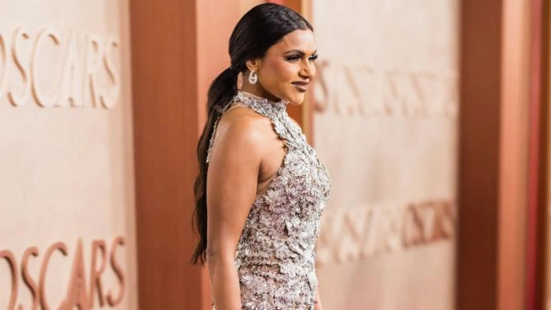 Mindy Kaling se sincera sobre su pérdida de peso: «Nunca es agradable sentirte examinada constantemente»