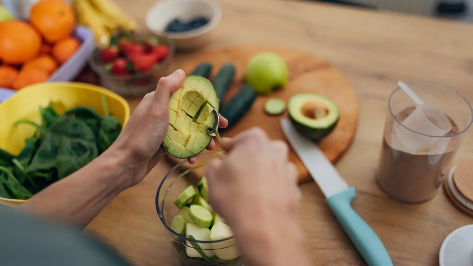 Cómo el aguacate puede ayudarte a cuidar tu salud digestiva este verano