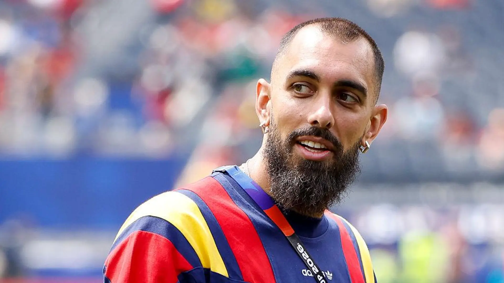 Borja Iglesias estalla contra el precio de las entradas para la final del Mundial: «Una vergüenza»