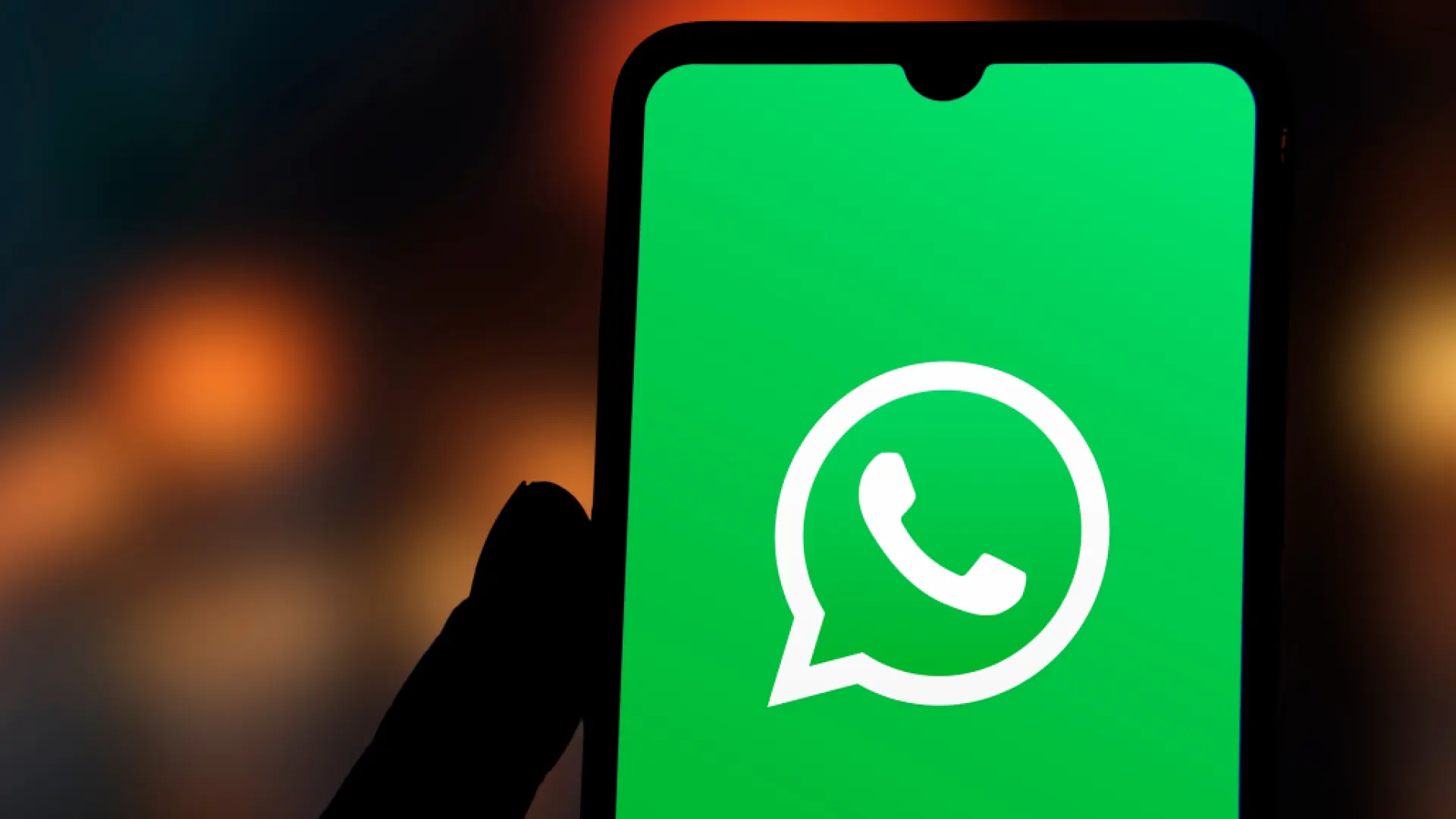 WhatsApp prepara un nuevo editor de imágenes con IA: así cambiará la forma de compartir fotos