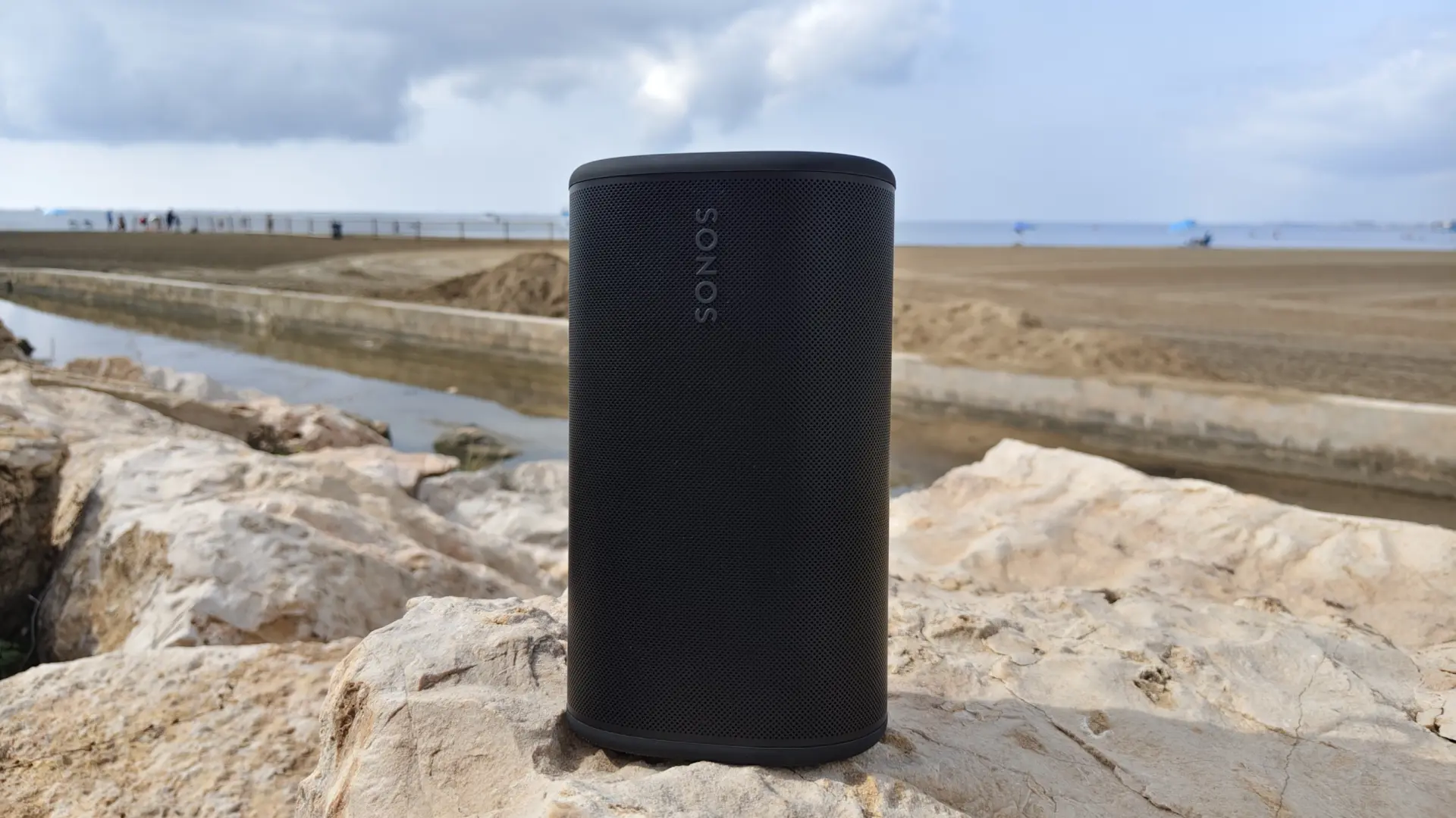 El Sonos Play demuestra que no hace falta un altavoz enorme para sonar muy bien