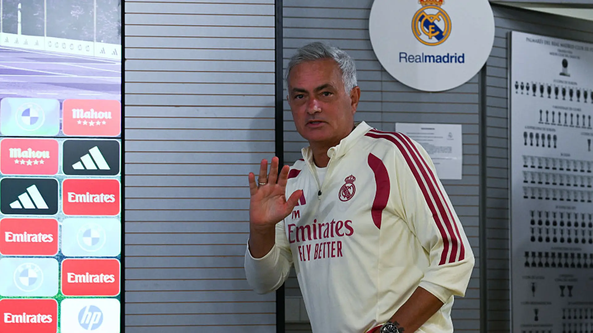 José Mourinho: «No me gusta el Balón de Oro cuando entra en juego la política… los mejores futbolistas están en el Real Madrid»