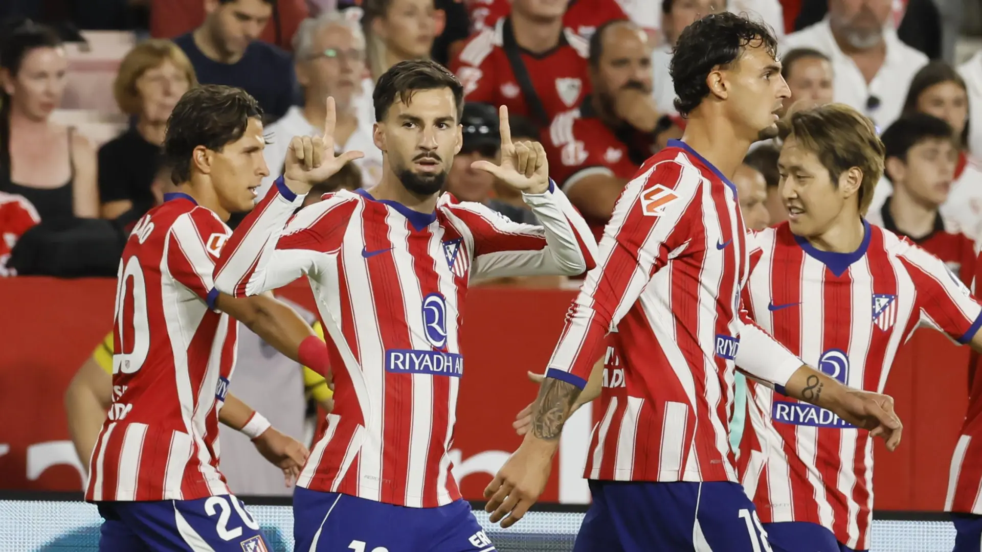 El Atlético de Madrid vence al Sevilla con un inmenso Álex Baena y sin Julián Álvarez