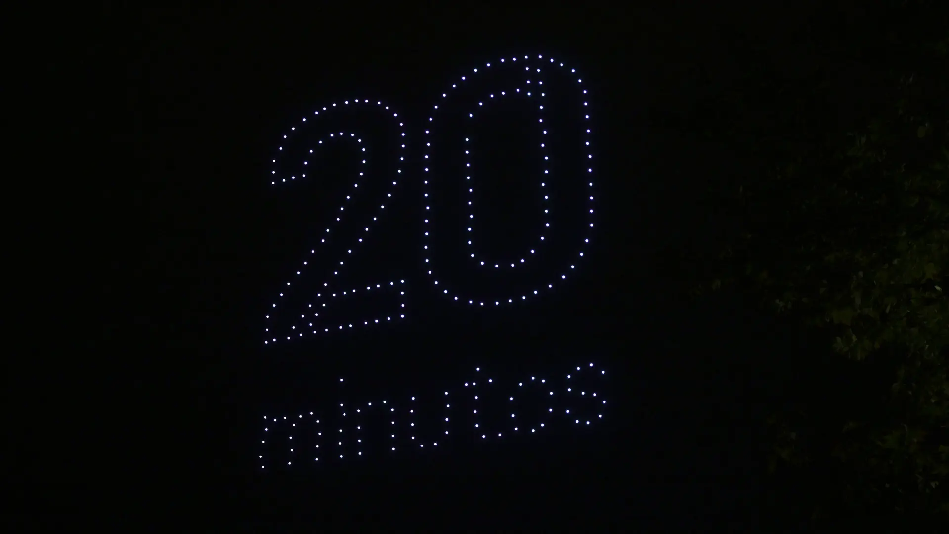 Banco Santander y 20minutos iluminan el cielo de Madrid para dar la bienvenida al Gran Premio de Fórmula 1
