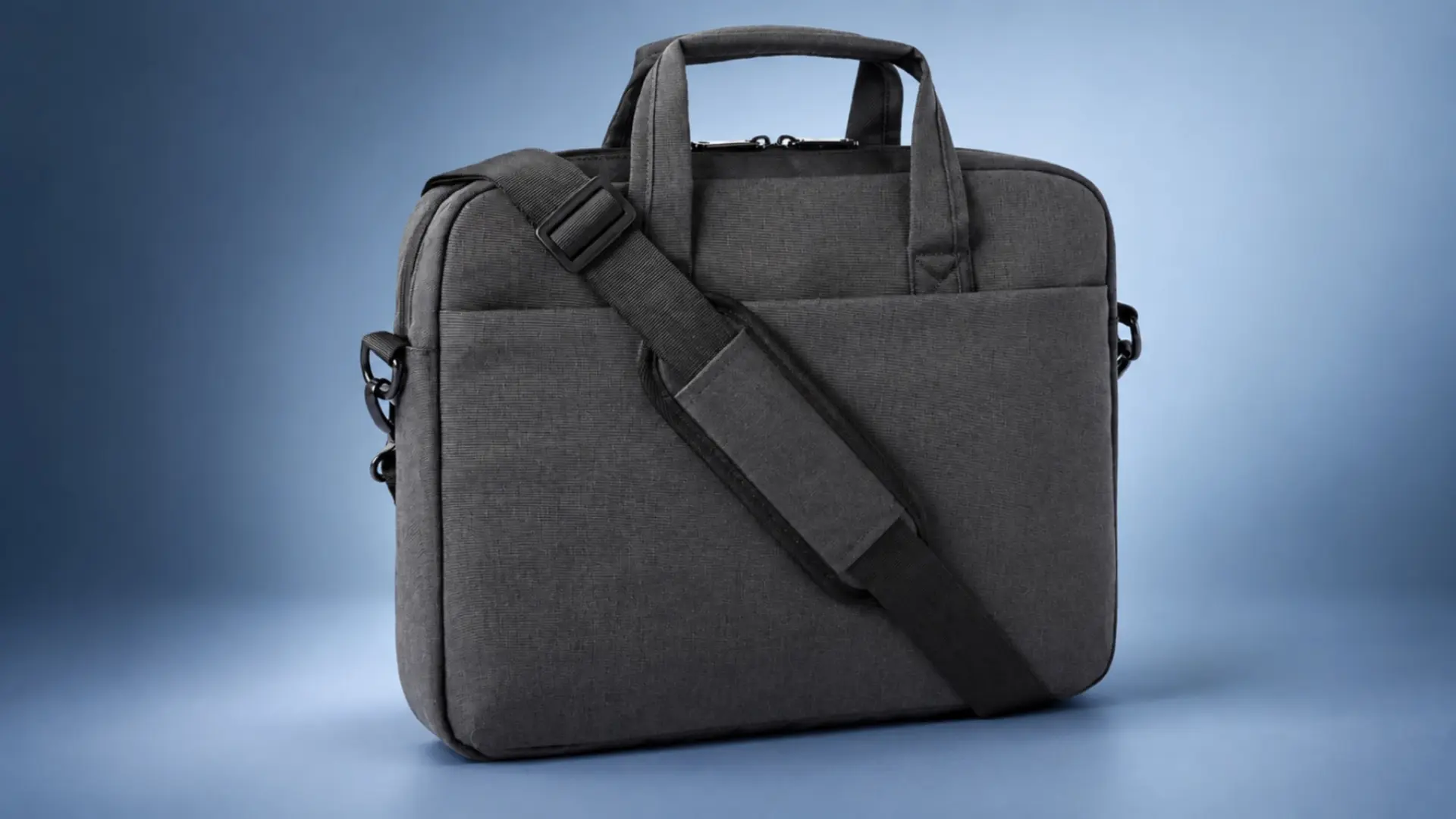Protege tu portátil en la oficina y en tus viajes: la bolsa que lo lleva todo organizado por muy poco