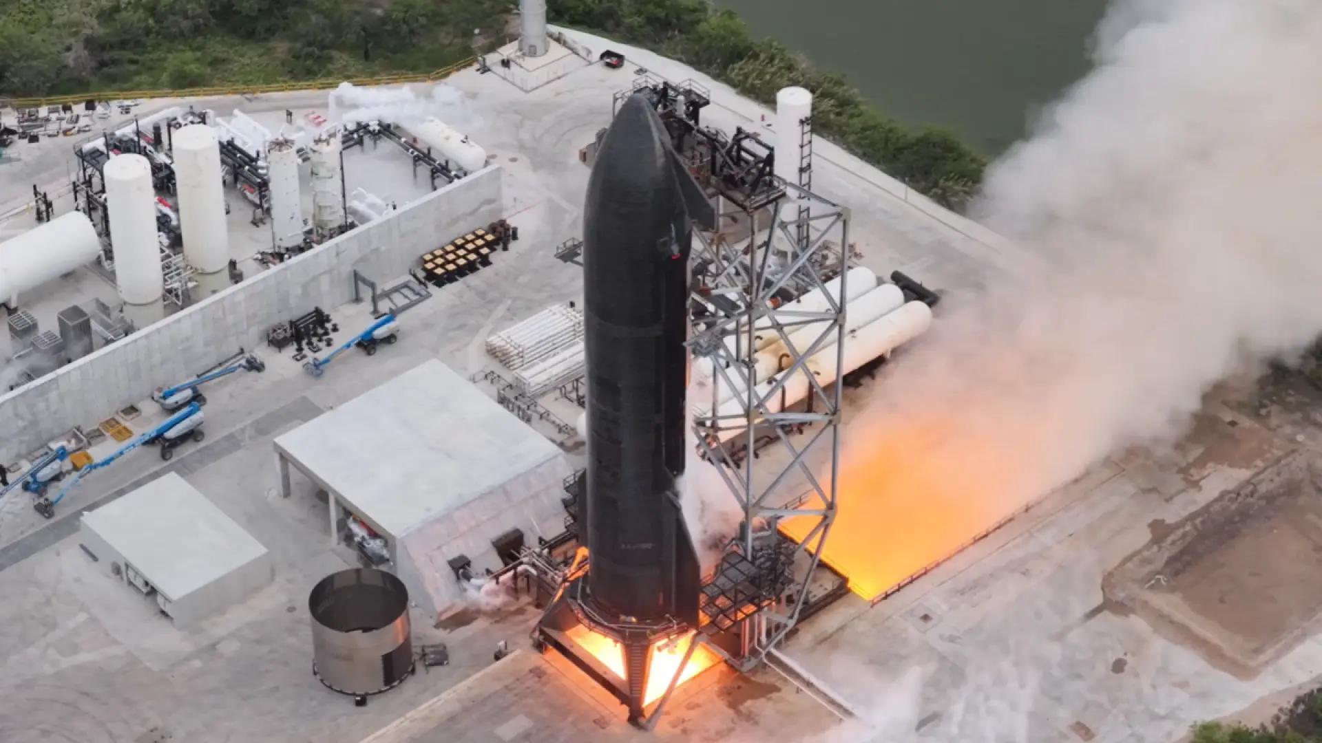 SpaceX enciende los seis motores de Starship antes de su próximo vuelo histórico