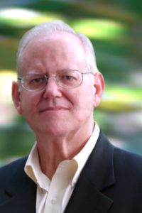 Jorge Luis Menéndez, profesor del IESA