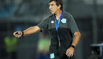 Gustavo Costas, tras el papelón de Racing en la Copa Argentina: «Es un golpe duro; jugamos mal y nos duele a todos»
