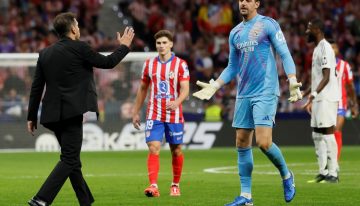 Derbi caliente en Madrid: Courtois le festejó el gol a la gente del Atlético y explotaron los ultras