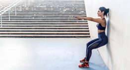 12 ejercicios de pilates en pared para pasar de tener tripita a un abdomen fuerte y plano