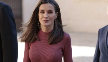 Encontramos el vestido de punto más bonito de la reina Letizia en esta pequeña tienda valenciana