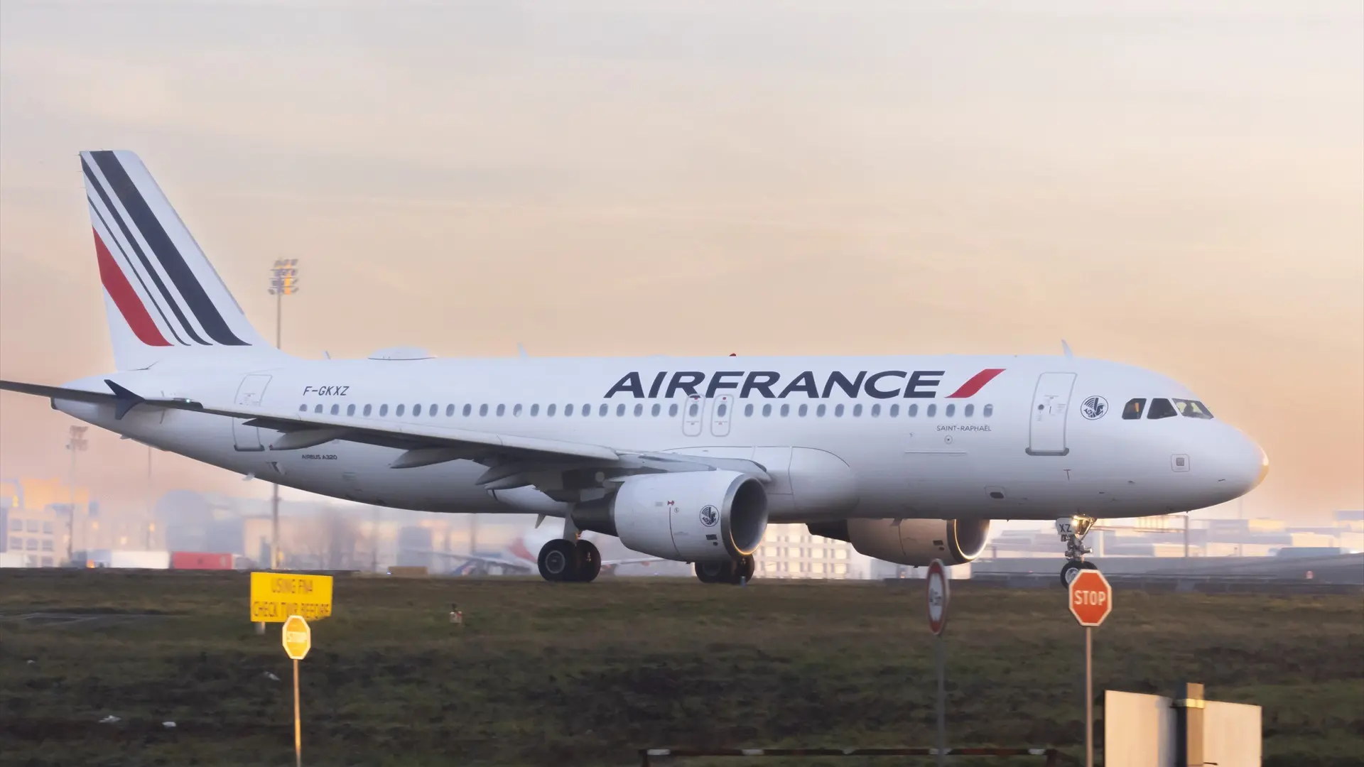 Air France suspende "hasta nueva orden" sus vuelos sobre el mar Rojo por la "sospecha" de un "objeto luminoso" en Sudán