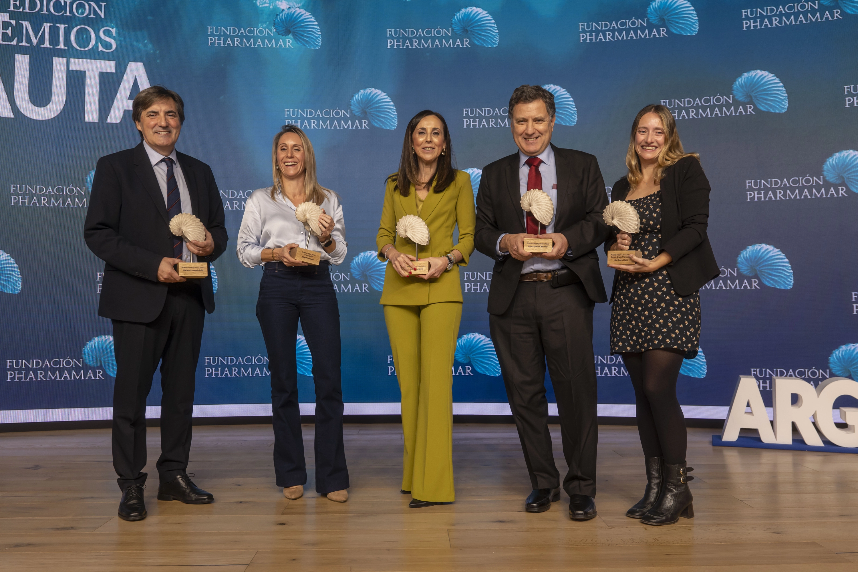 Los galardonados de los Premios Argonauta Ignacio Melero, Biola M. Javierre, Ana Oakin, Mariano Provencio y Mar Galera.