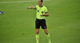 Así fue el polémico arbitraje de Pablo Dóvalo en la derrota de Barracas Central, el equipo de Chiqui Tapia, ante Racing