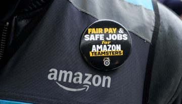 Trabajadores de Amazon se van a huelga previo a Navidad