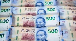 Peso mexicano avanza levemente antes de Navidad