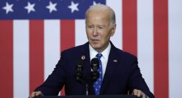 Biden reafirma su apoyo al envío de armas a Ucrania tras el ataque ruso de Navidad