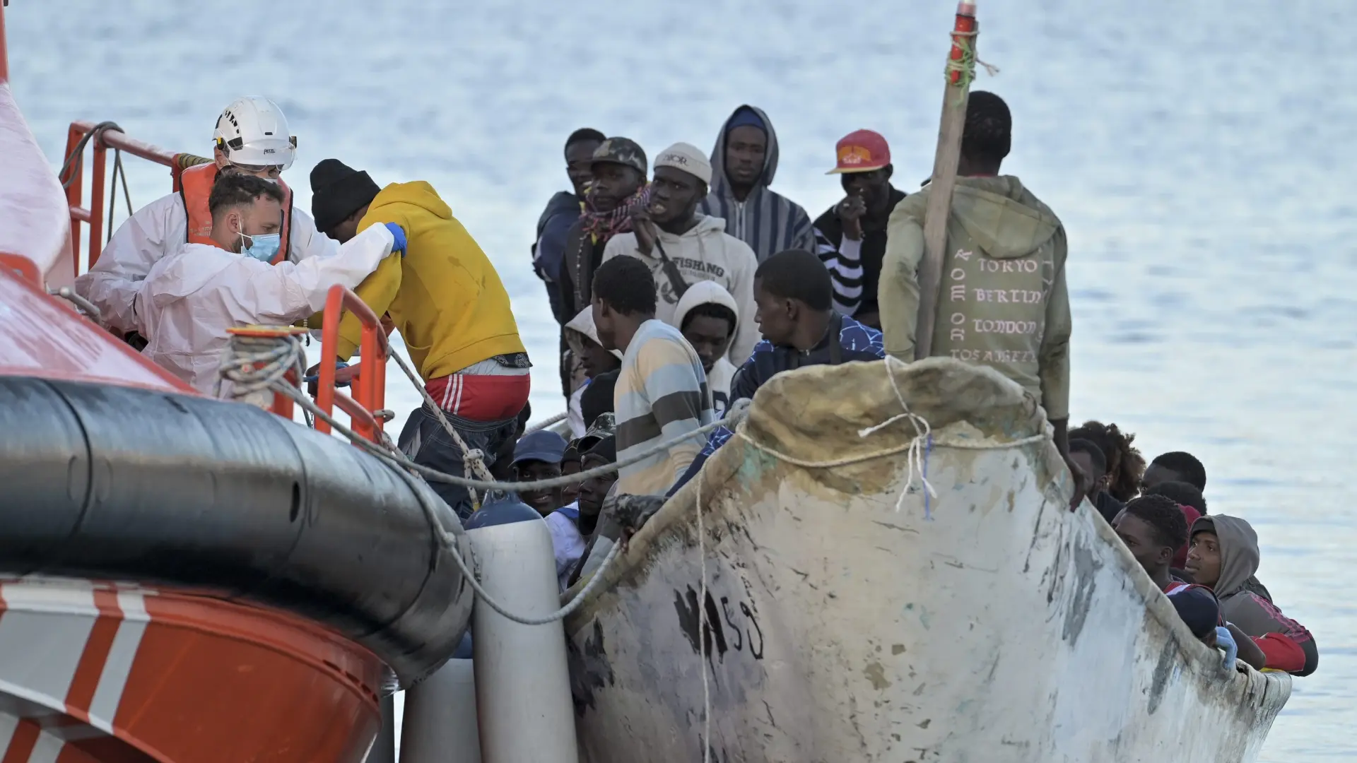 Ocho embarcaciones con más de 525 migrantes llegan a las Islas Canarias en las últimas 24 horas