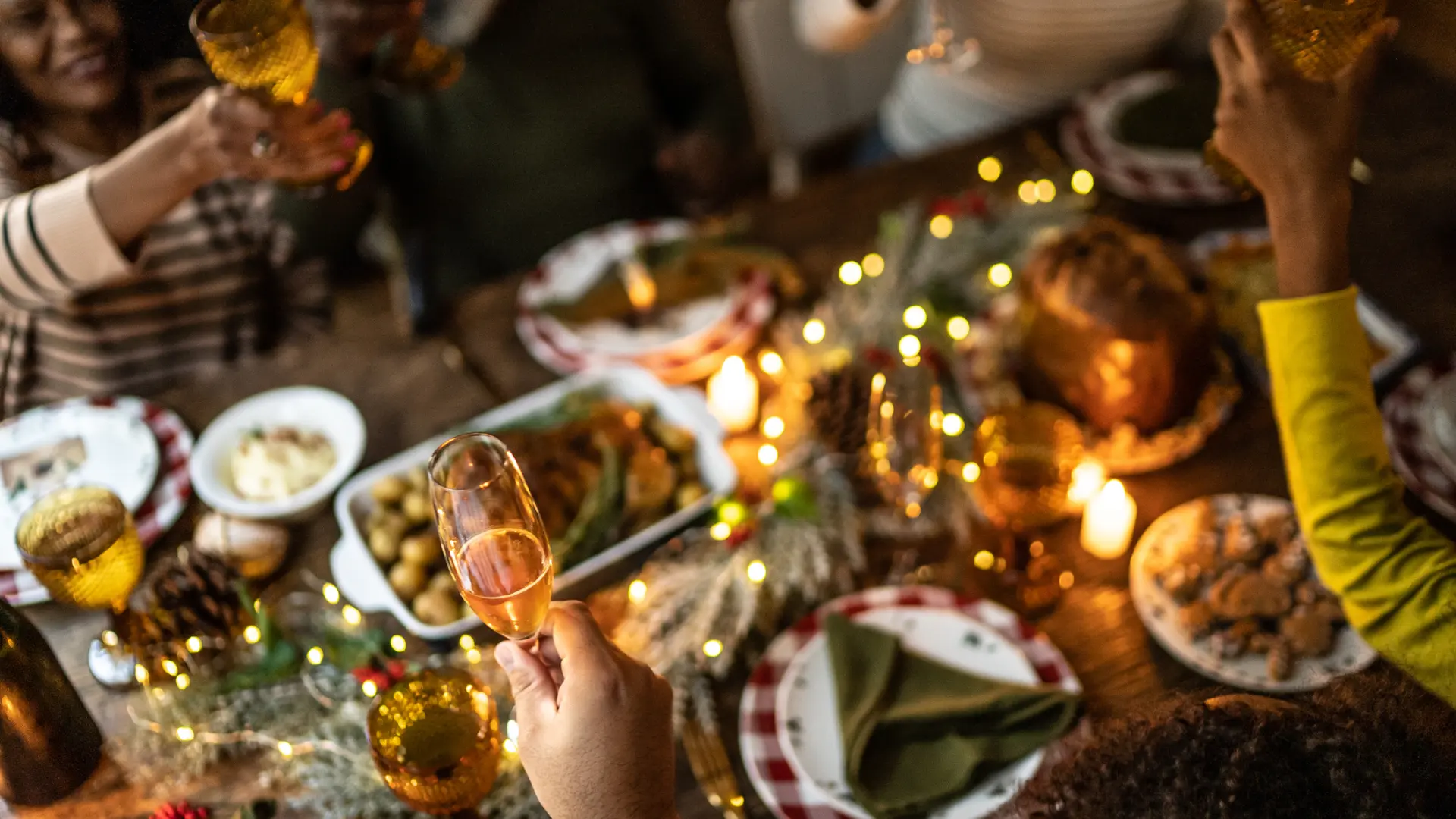 Estos son los problemas digestivos más comunes tras las comidas de Navidad