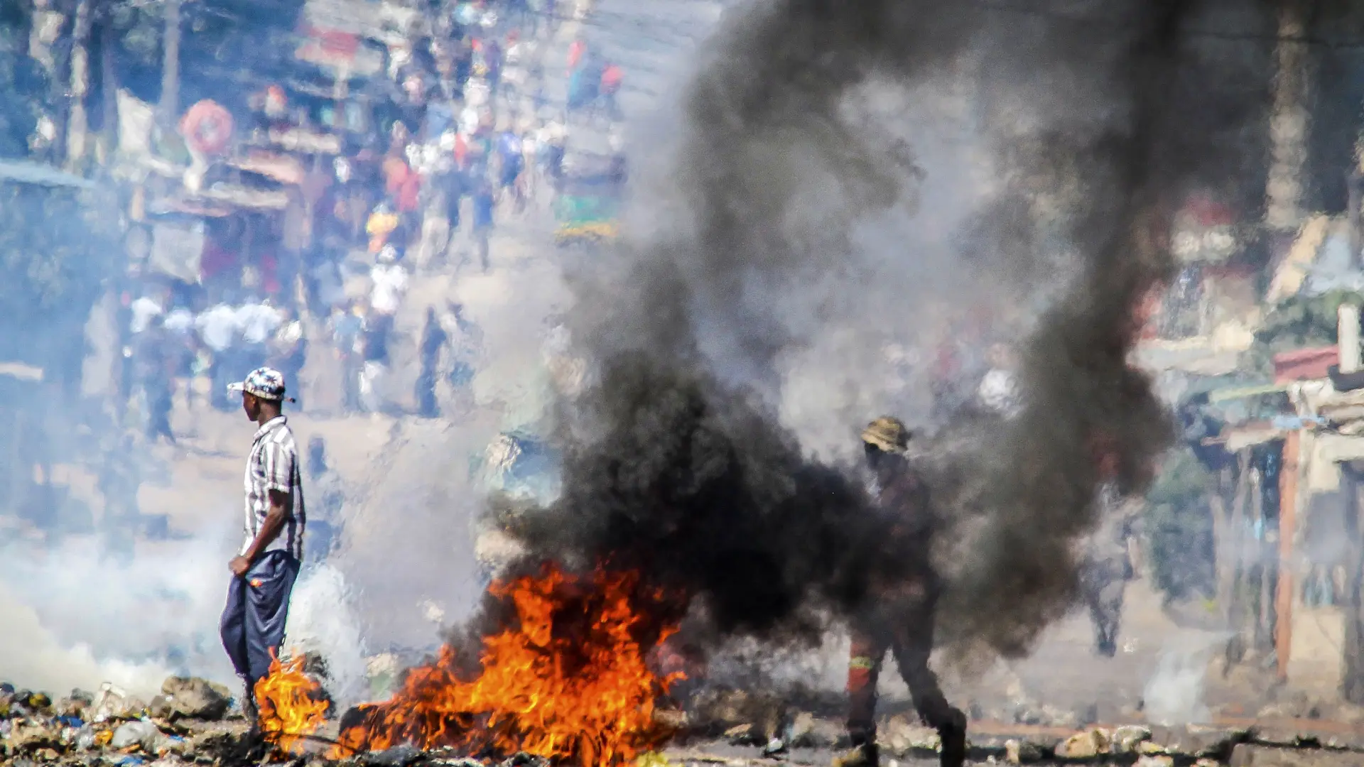 Al menos 33 muertos en Mozambique tras una fuga masiva de presos en medio de protestas y denuncias de fraude electoral