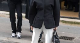 Audrey Tautou acude al desfile de Jacquemus con el conjunto dos piezas bicolor que será tendencia (desde mañana)