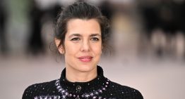 Las invitadas al desfile de Chanel se saben los trucos para vestir elegante en 2025: de Carlota Casiraghi a Caroline de Maigret