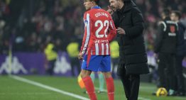 Diego Simeone llenó de elogios a su hijo Giuliano, figura en el Atlético de Madrid pero reveló qué le exige para «seguir creciendo»