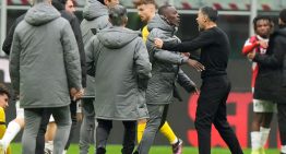 Locura en Italia: Milan le dio vuelta el partido al Parma, pero el DT Conceição casi se agarra a piñas con uno de su futbolistas