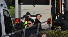 Unidad militar bloquea el intento de arresto del presidente surcoreano Yoon Suk Yeol