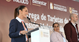 En Huauchinango, Puebla, presidenta Claudia Sheinbaum entrega nuevas tarjetas para la Pensión Mujeres Bienestar