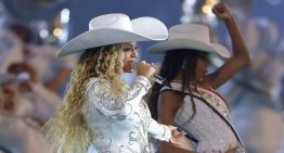 Beyoncé lidera los Grammy en una gala dedicada a los incendios de Los Ángeles