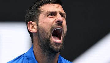 Novak Djokovic canceló una práctica y enciende alarmas en el Abierto de Australia, donde está a un triunfo de una marca histórica