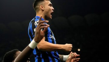 Lautaro Martínez anotó un hat-trick para ser el máximo goleador del Inter en la Champions League y clasificar directo a octavos de final