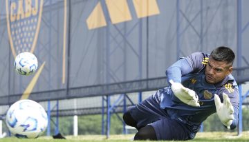 Alarma en Boca: 'Chiquito' Romero se operará por segunda vez la rodilla y Gago buscará otro arquero en el mercado