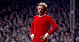 Murió Denis Law, una leyenda del Manchester United y del fútbol escocés